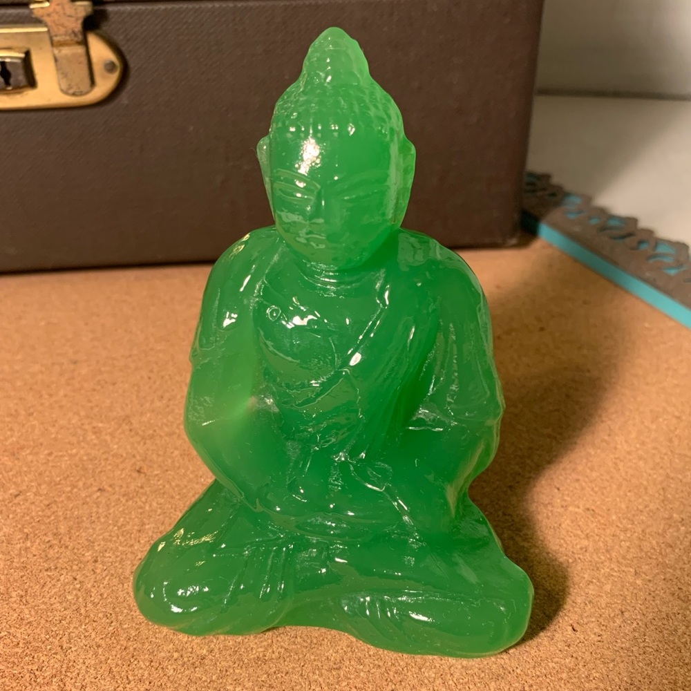 Vintage Green Art Glass Buddha (B4)